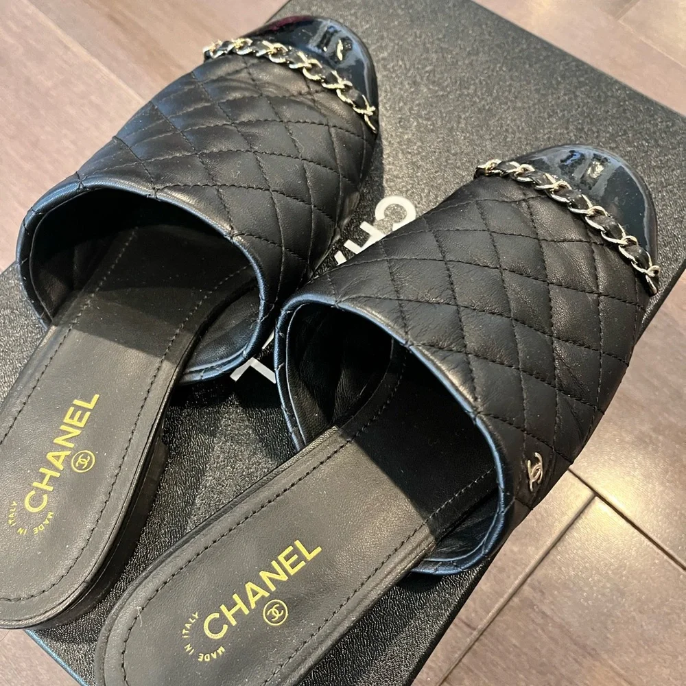 CHANEL Black Quilted Leather & Patent Cap-Toe Chain Mules - Picture 7 of 8
